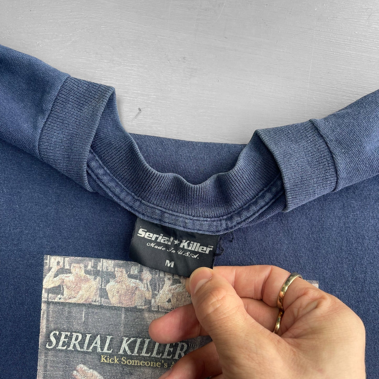 1990s Serial killer kick someone’s ass T-Shirt (M)