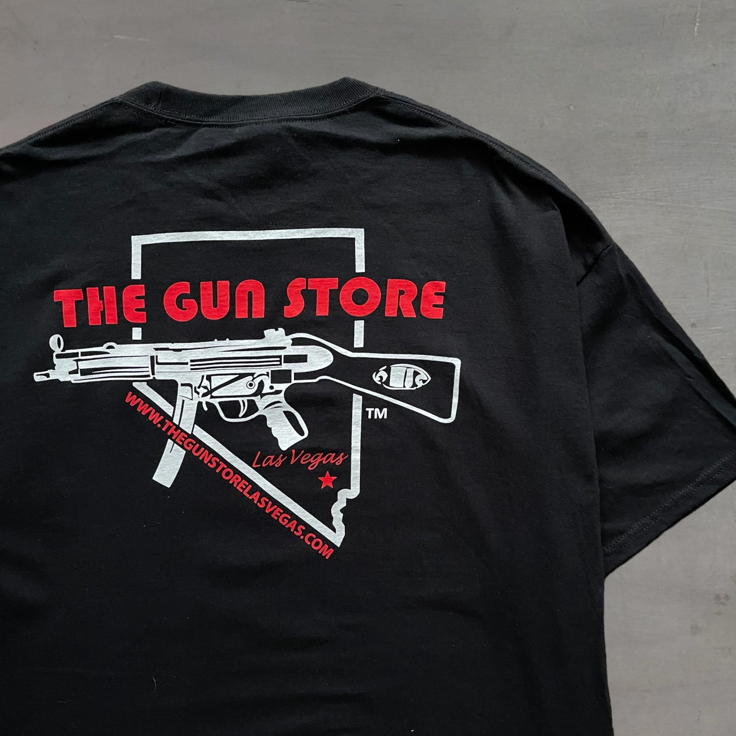 2000s Las Vegas the gun store graphic promo T-Shirt (XL)