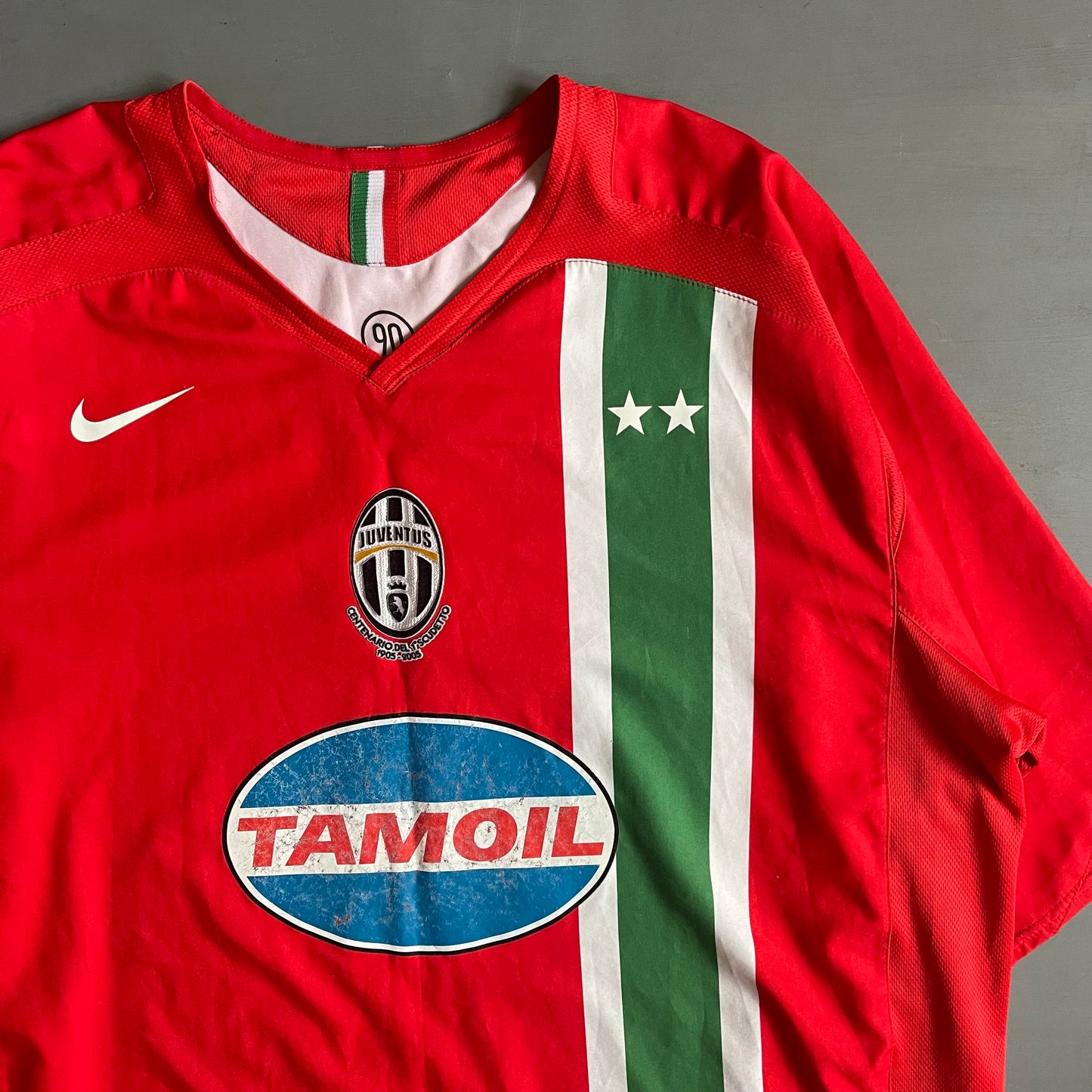 2005 Juventus away shirt (XL)