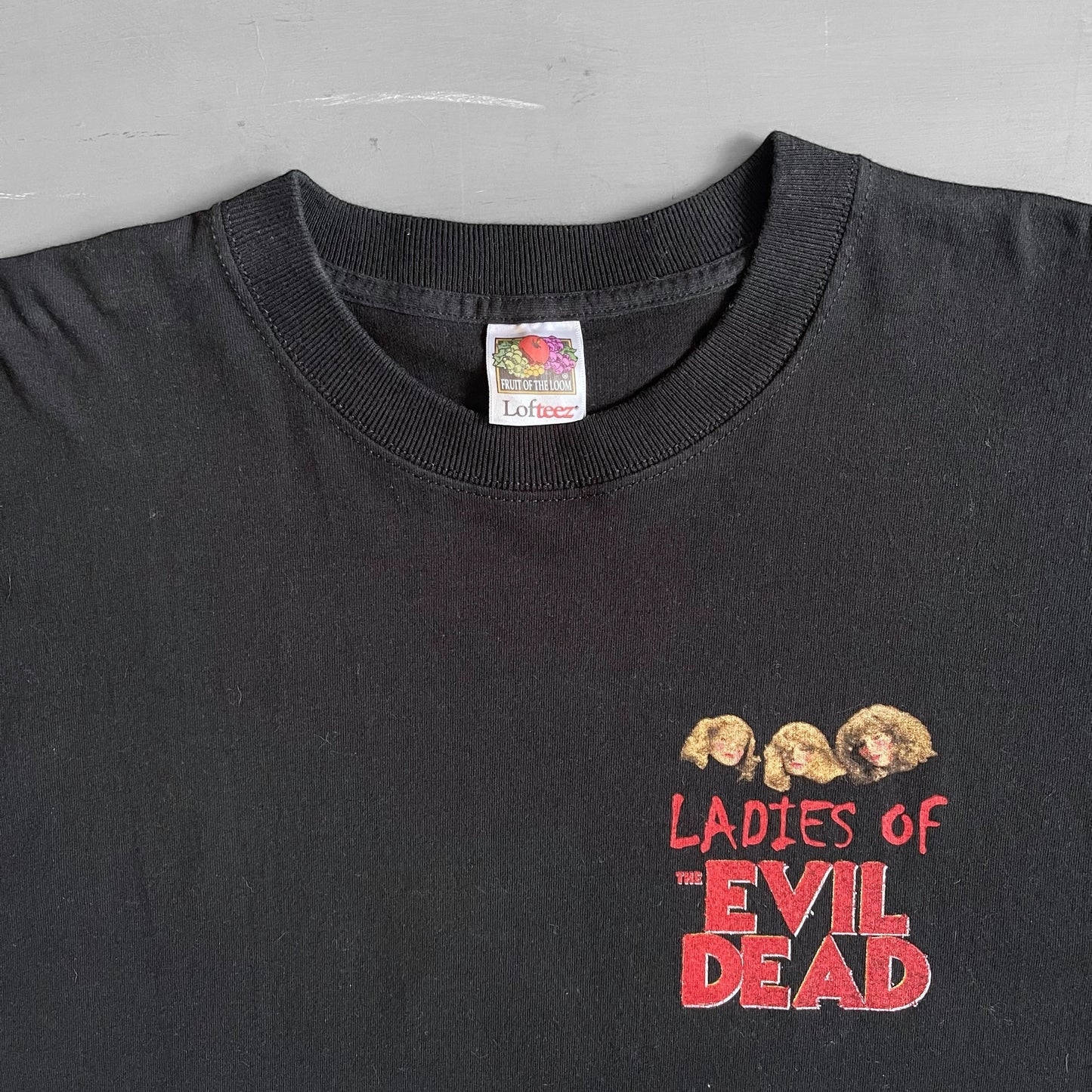 1990s ladies of the Evil Dead T-shirt (XL)