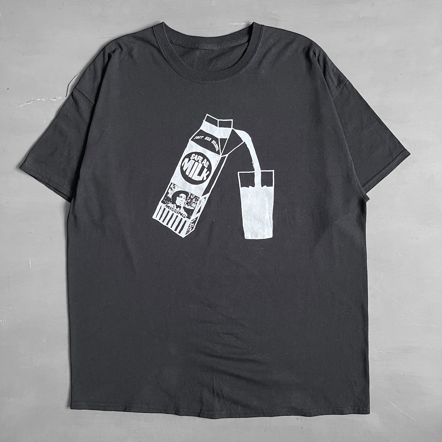 2000s Safe as Milk T-shirt (XL)