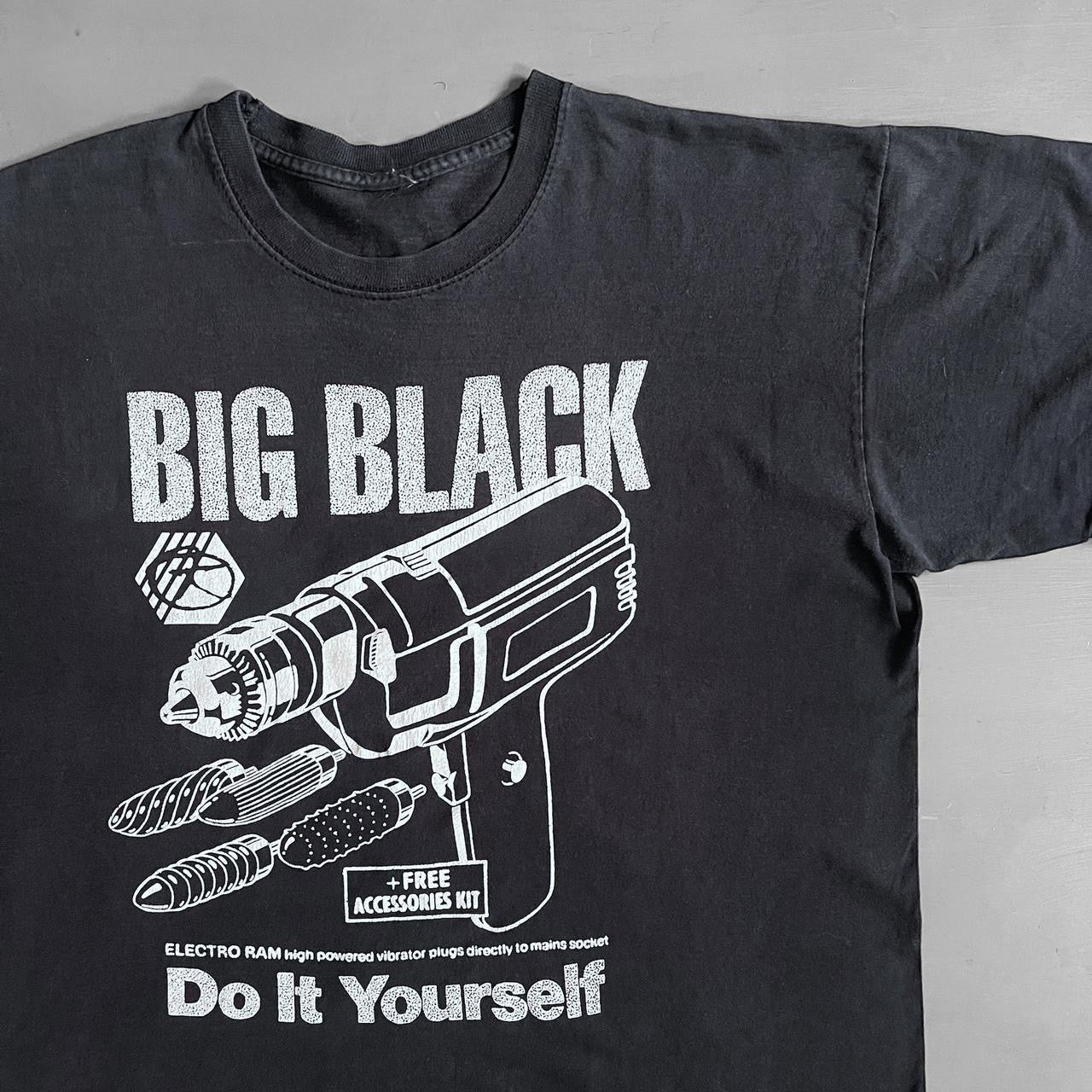 2000s Big Black T-shirt (M)