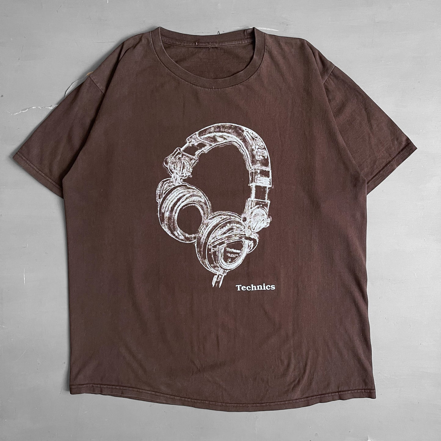 2000s Technics headphones T-shirt (L)