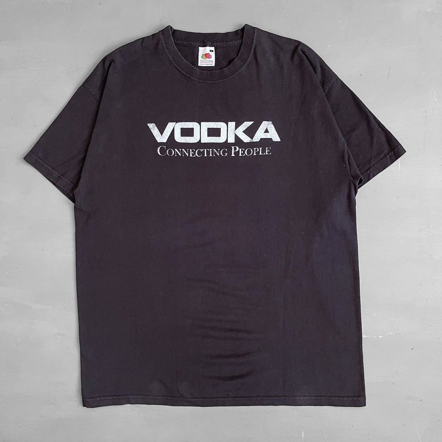 2000s Vodka connecting people T-shirt (L)