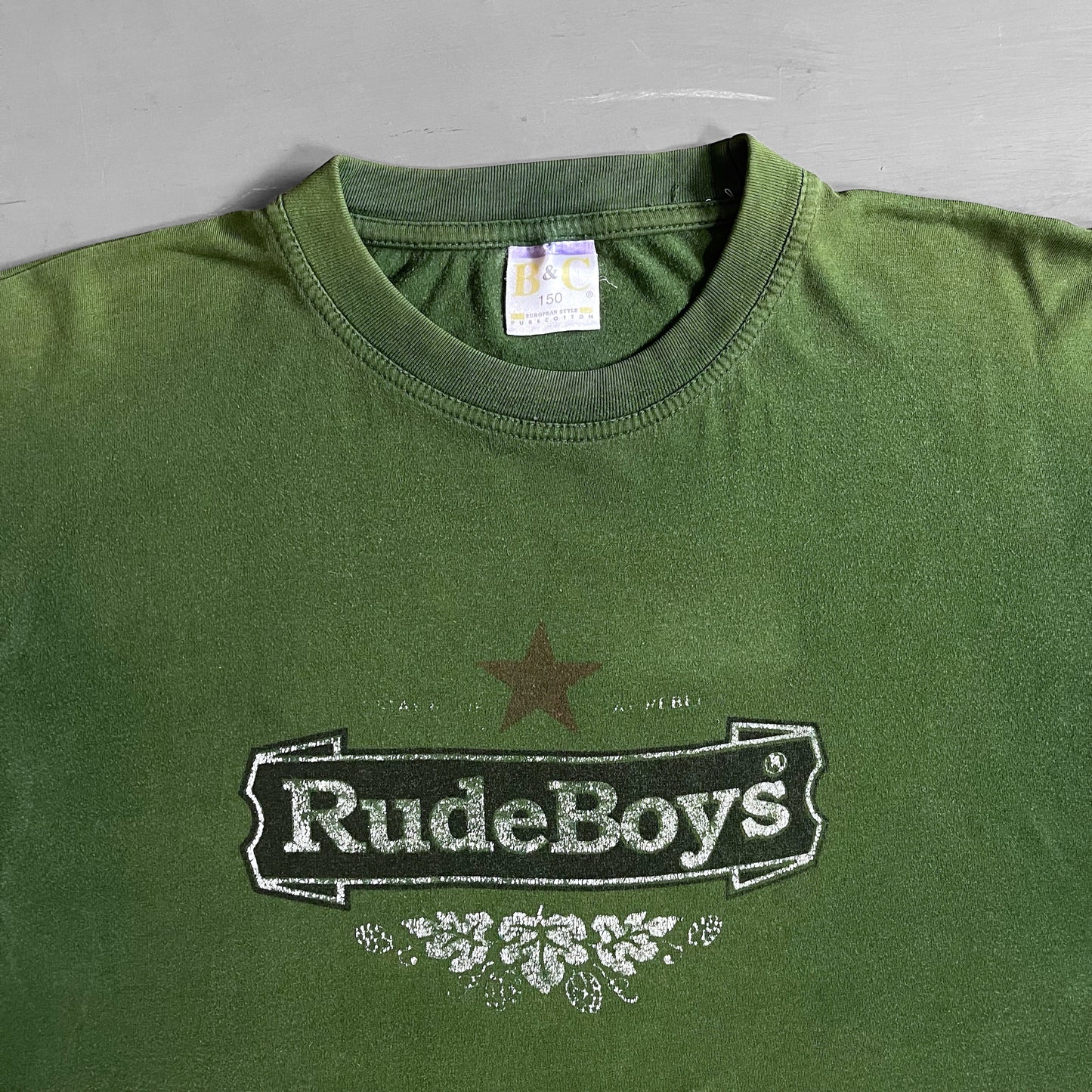 Early 2000s rudeboys T-shirt (L)