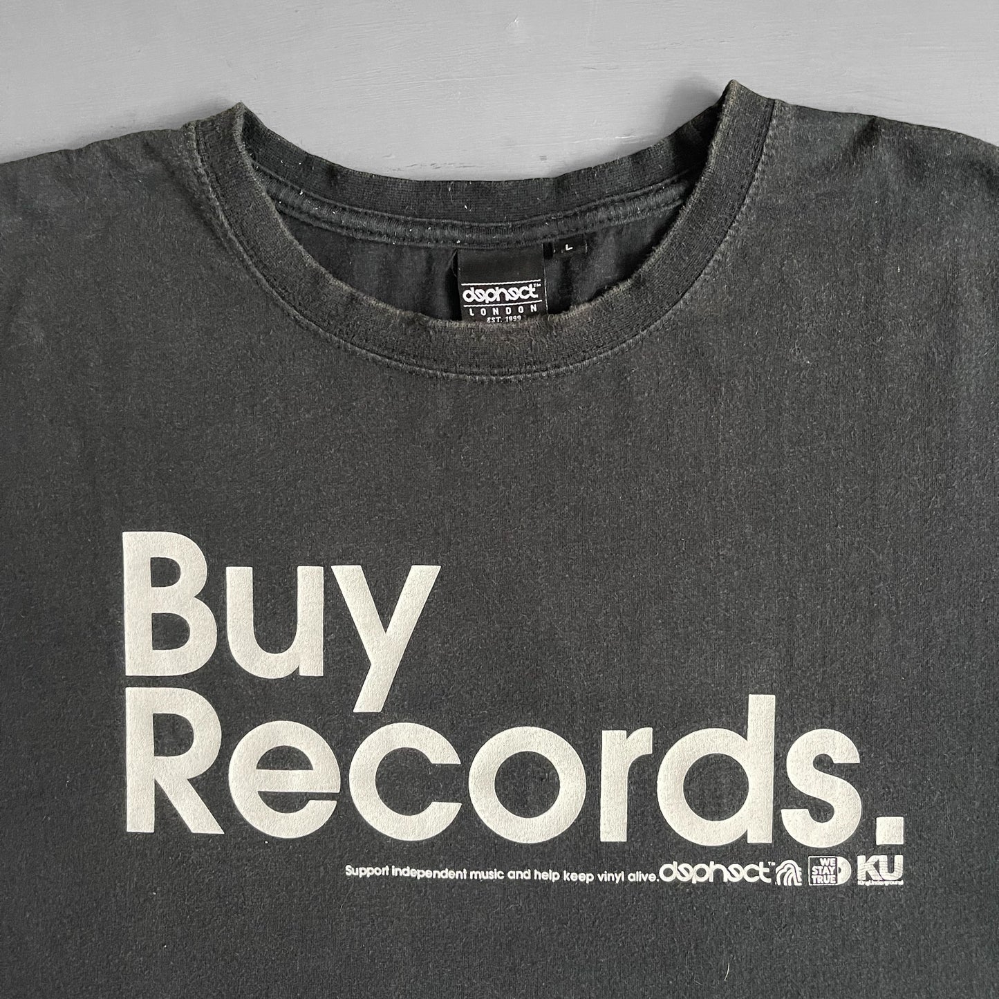 2000s Dephect buy records T-shirt (L)