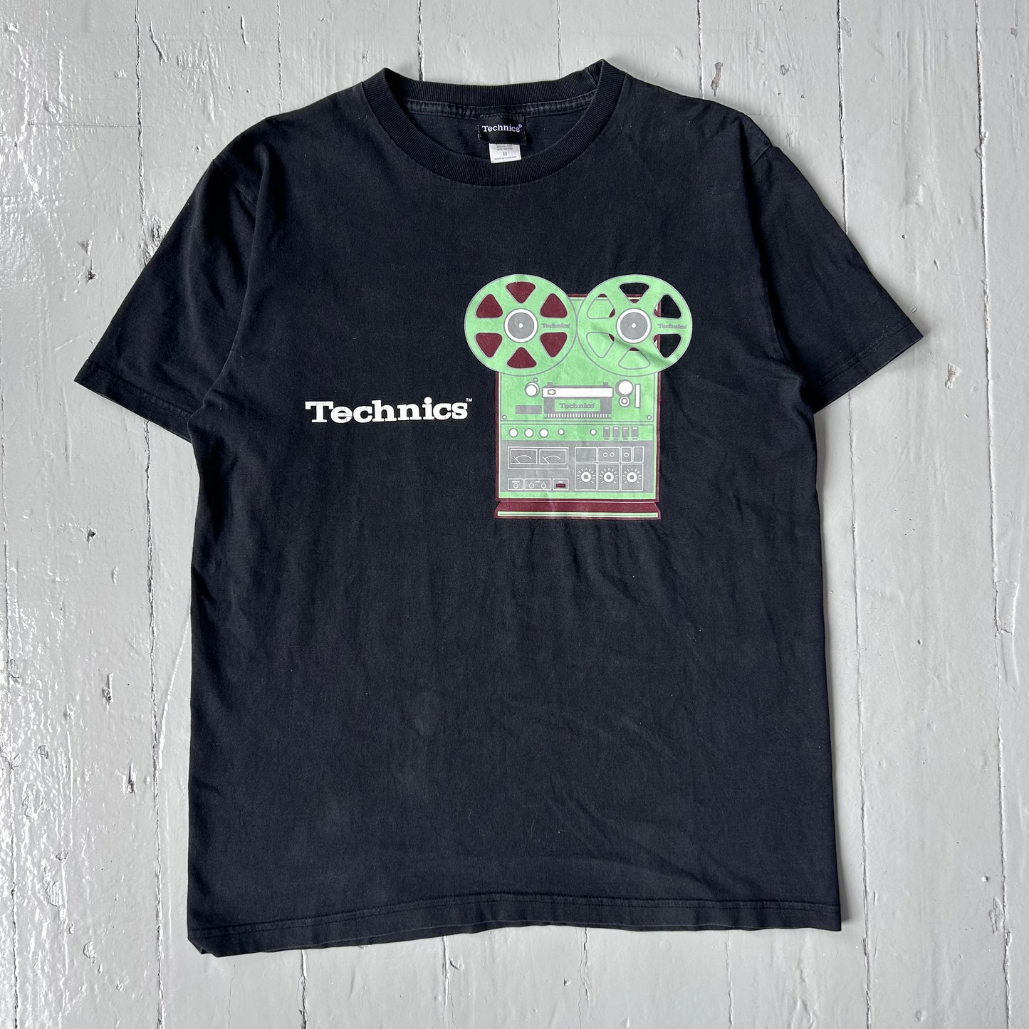 Early 2000s Technics T-shirt (M)