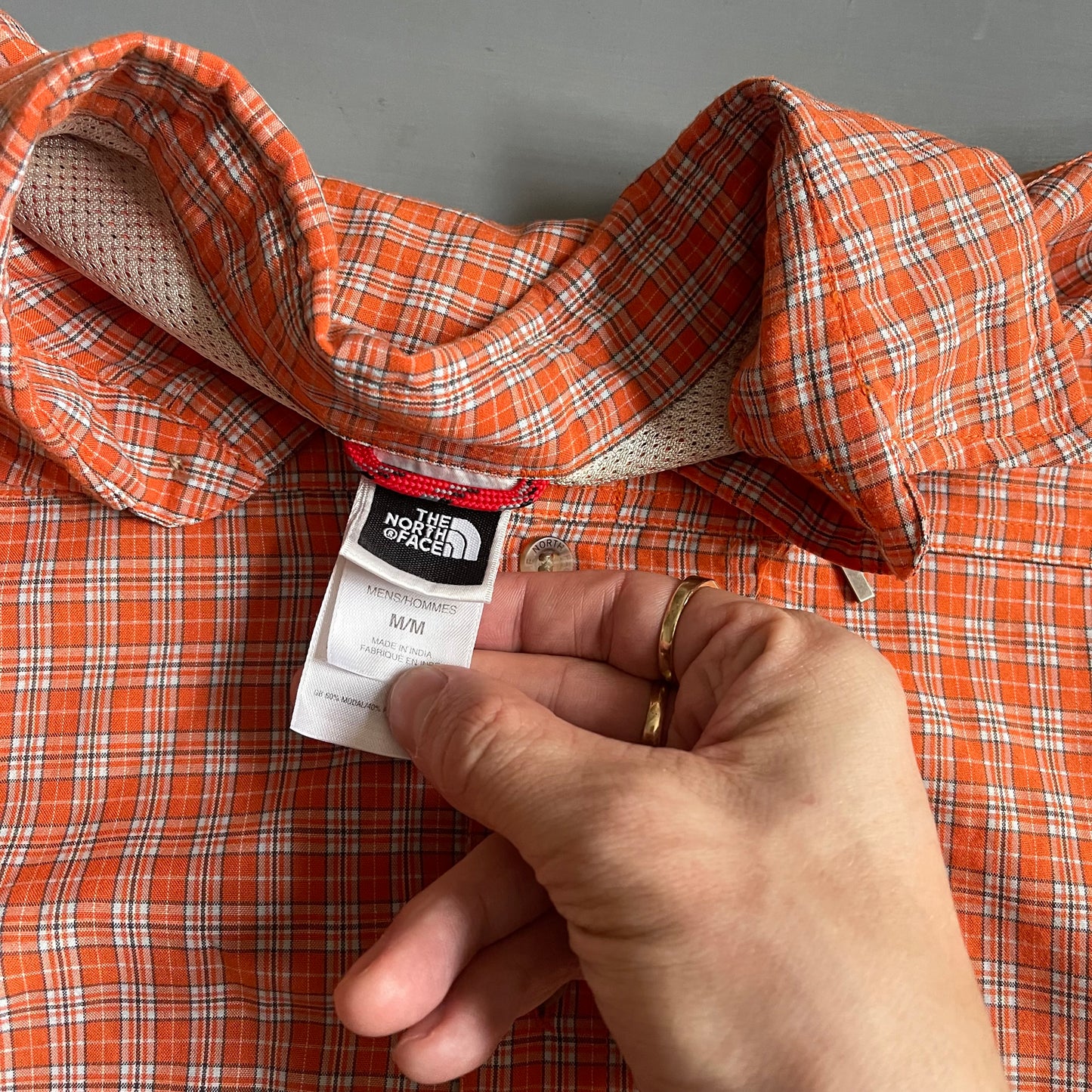 Early 2000 North face short sleeve shirt (L)