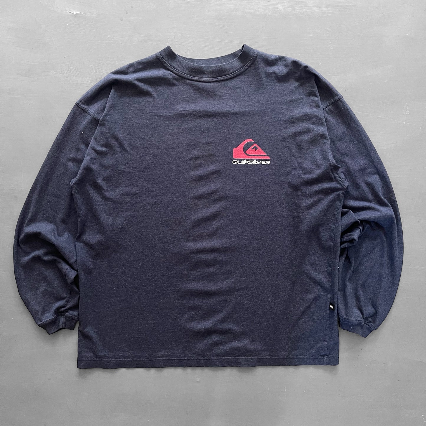 Early 2000 long sleeve Quiksilver T-Shirt (L/XL)