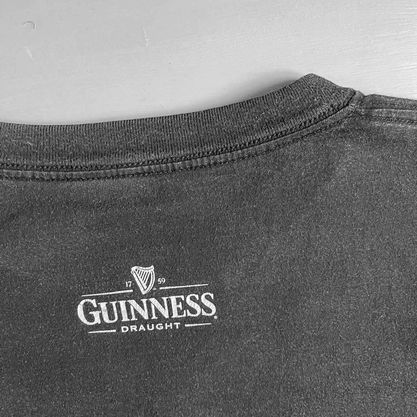 2000s Guinness Squirrel T-shirt (L)