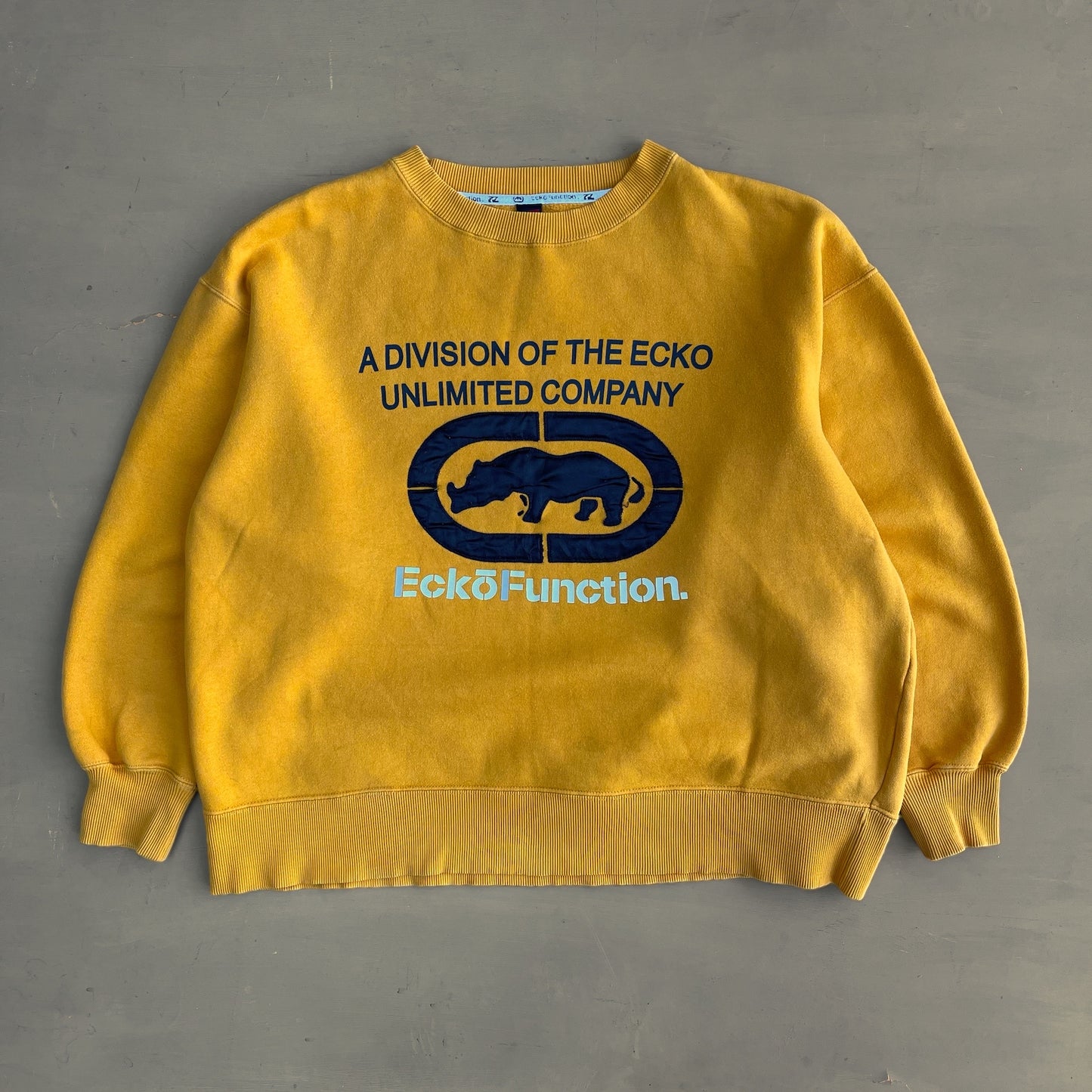 Early 2000s Ecko function sweatshirt (M)