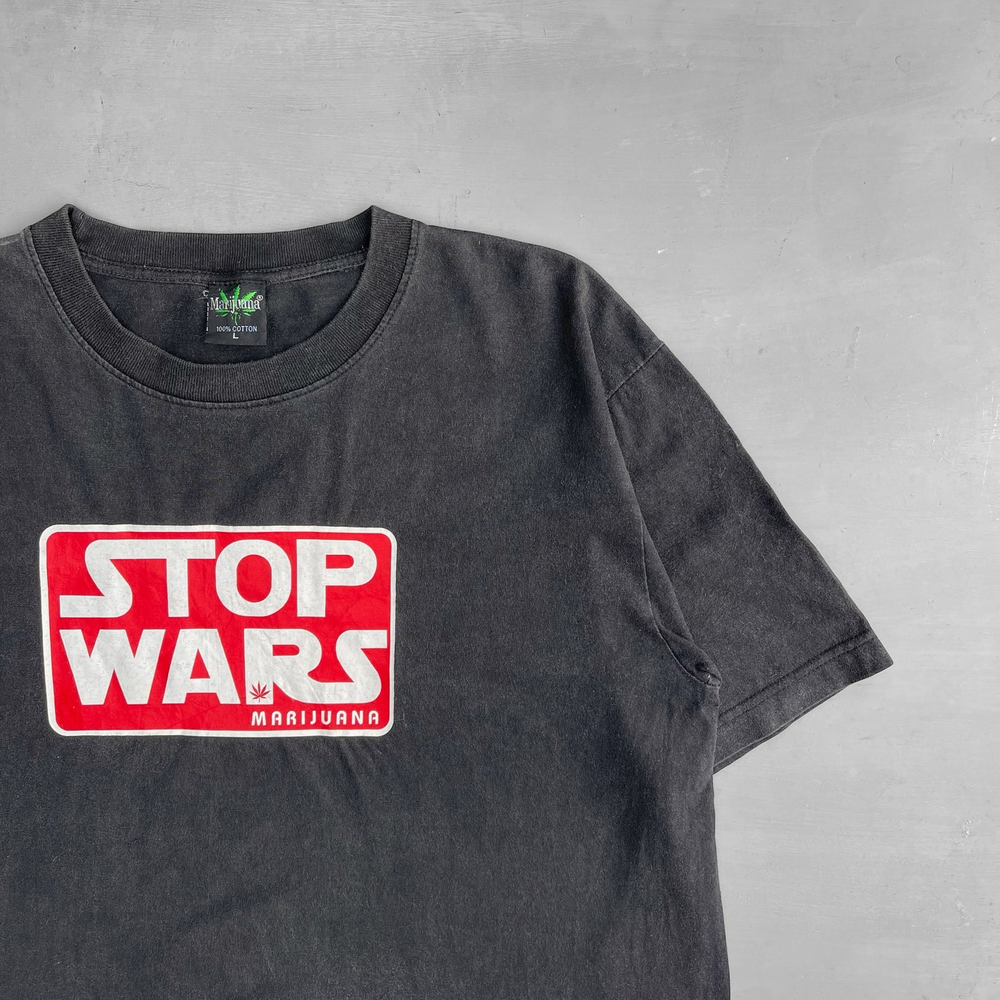 2000s Stop Wars marijuna T-Shirt (L)