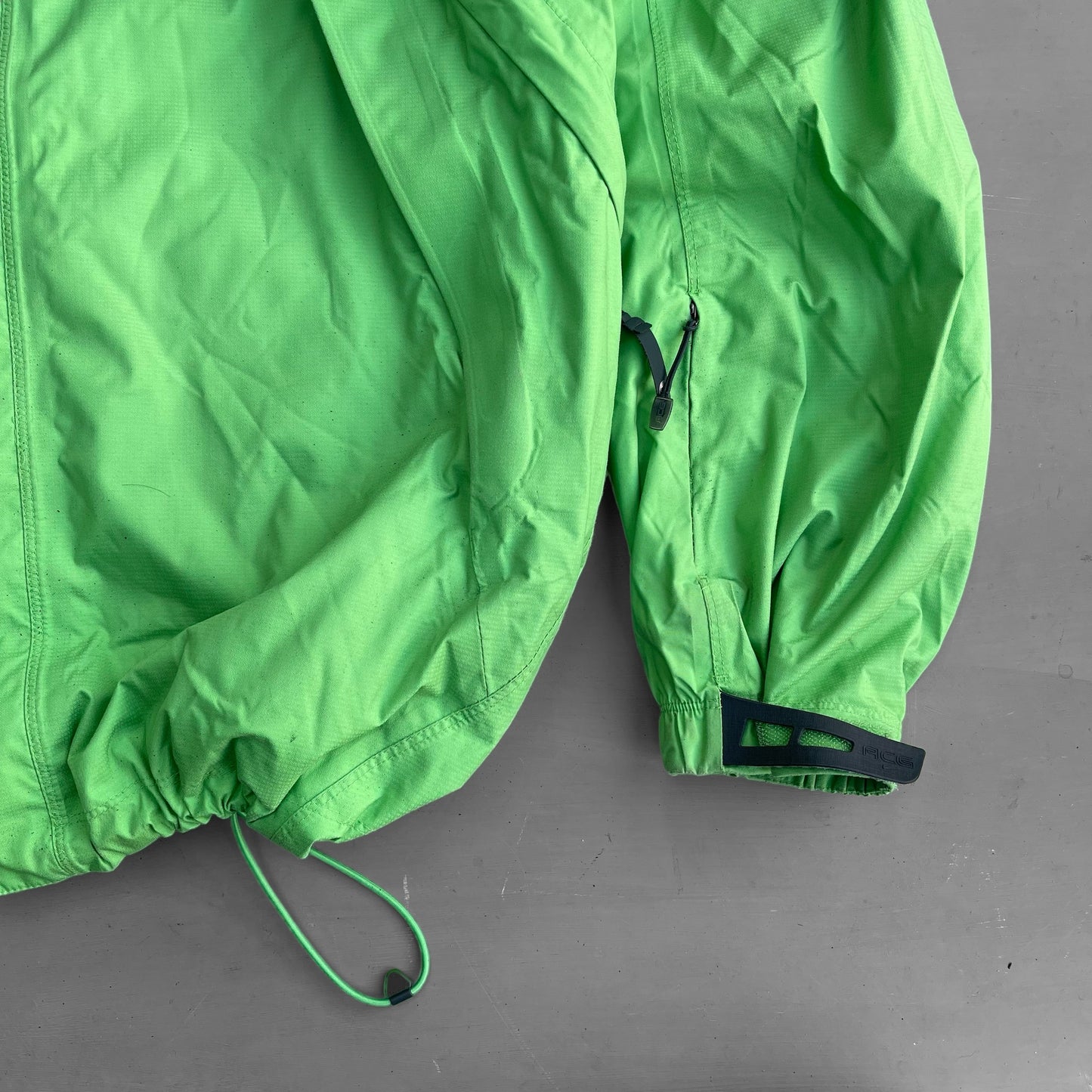 Early 2000 Nike ACG waterproof jacket (L/XL)