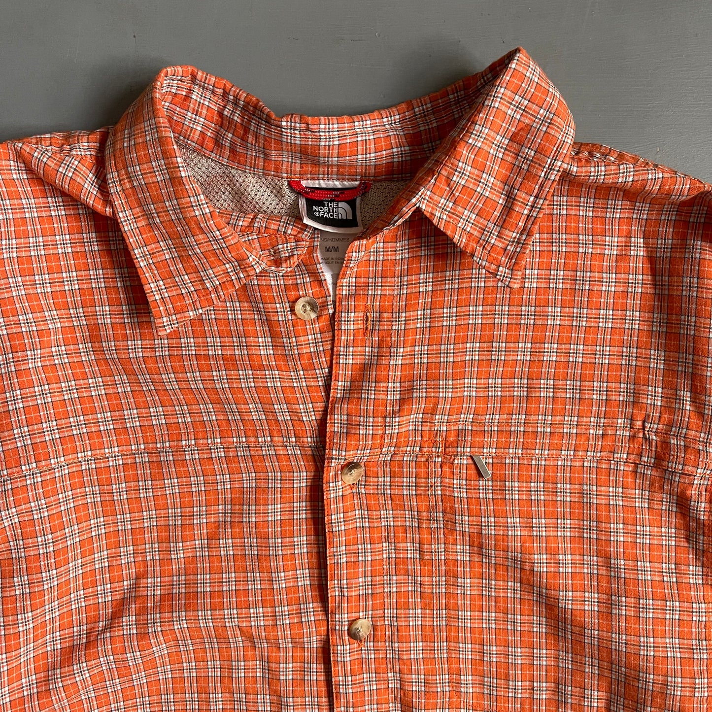 Early 2000 North face short sleeve shirt (L)