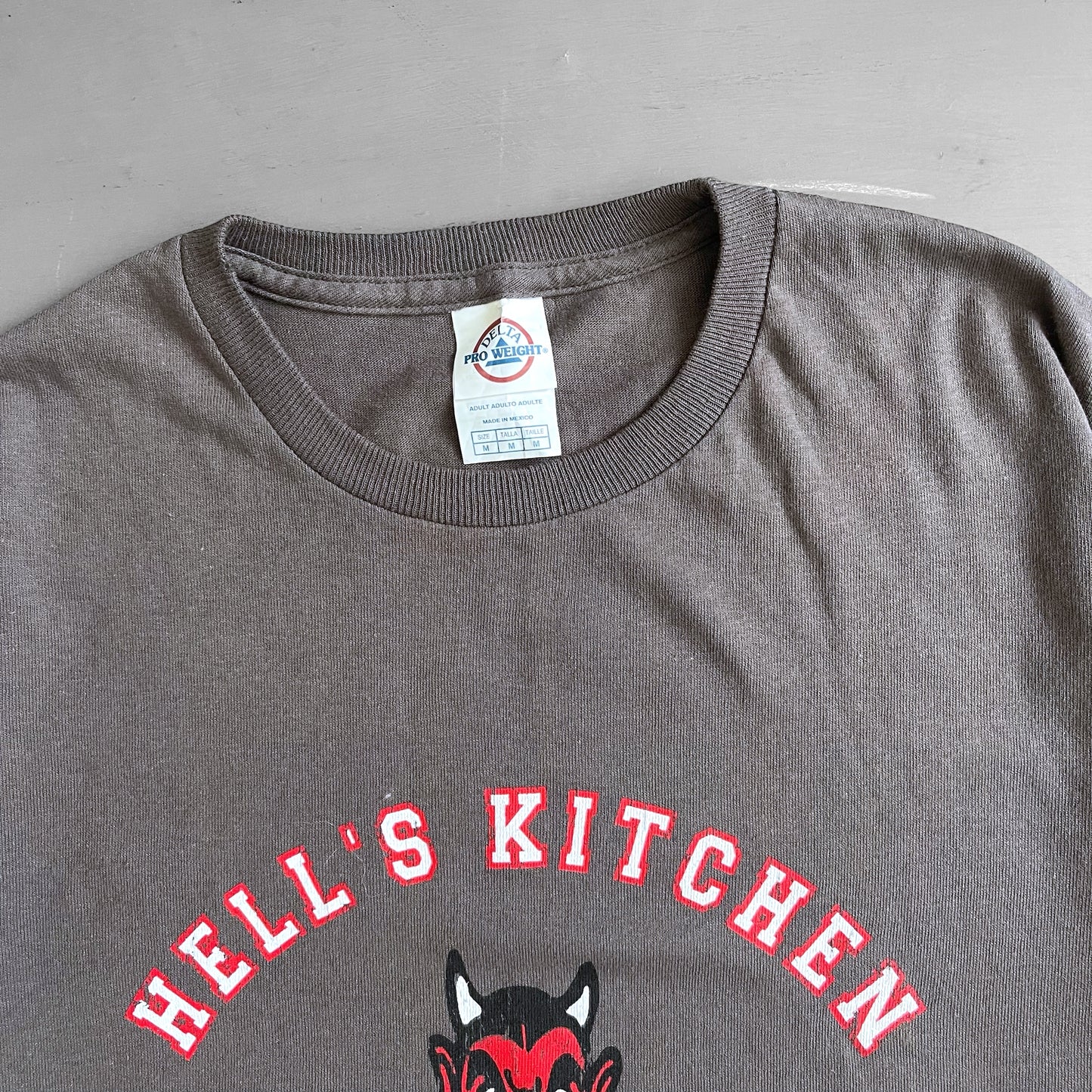 2000s Hell’s Kitchen New York City T-shirt (M)