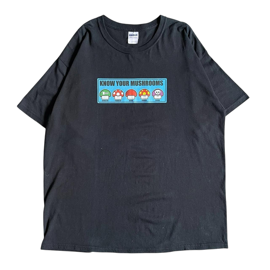 Mid 2000s Know your mushrooms Nintendo T-shirt (XL)