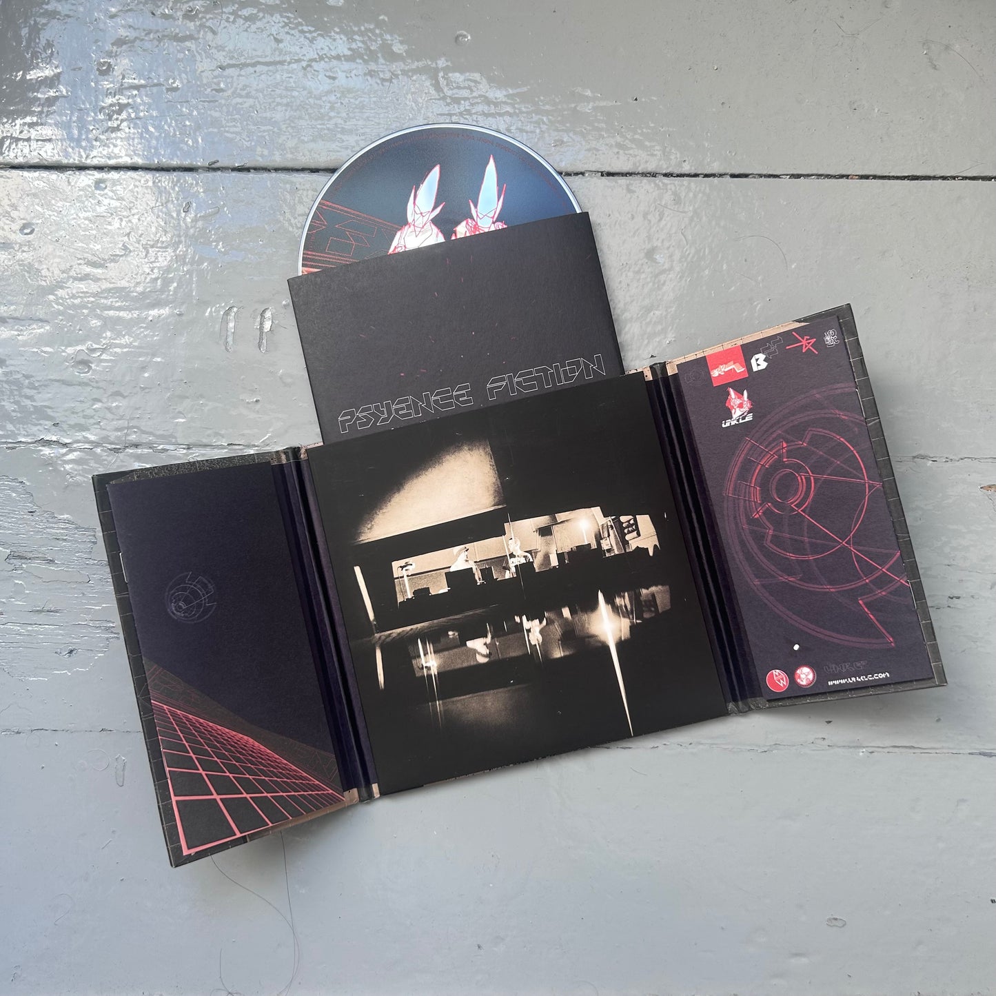 1998 UNKLE pysence fiction fold out CD