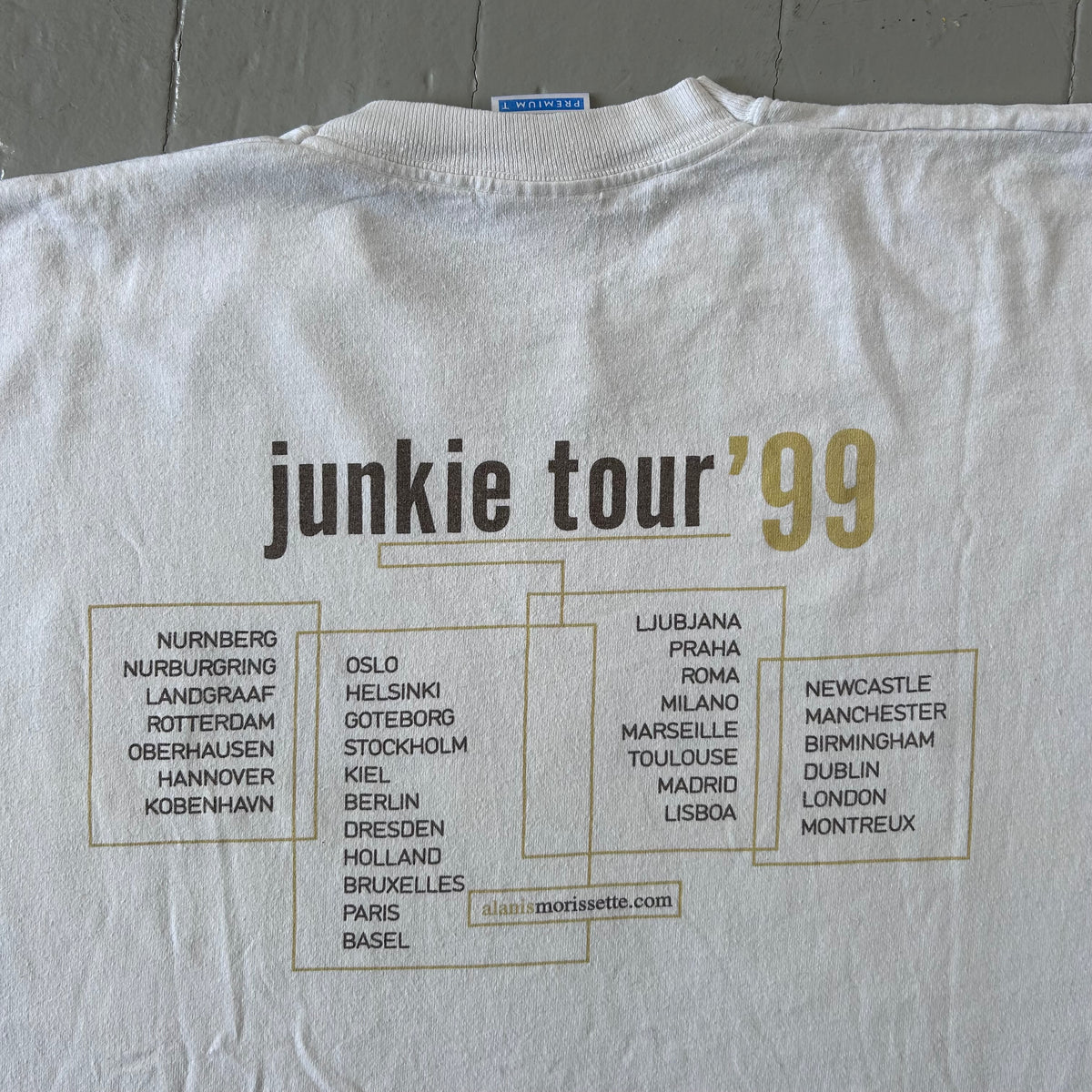 1999 Alanis Morissette T-shirt (XL)