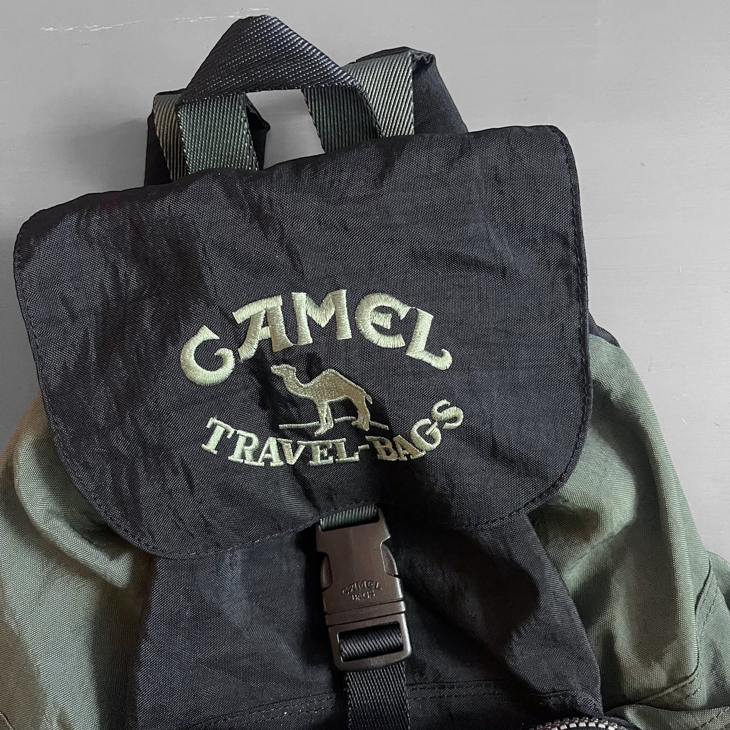 1990s Camel bag