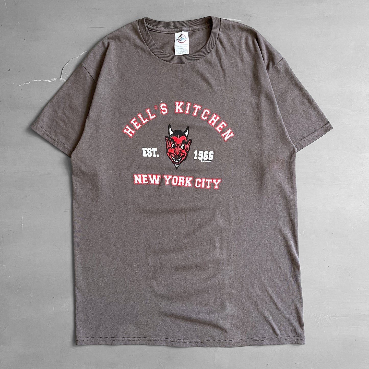 2000s Hell’s Kitchen New York City T-shirt (M)