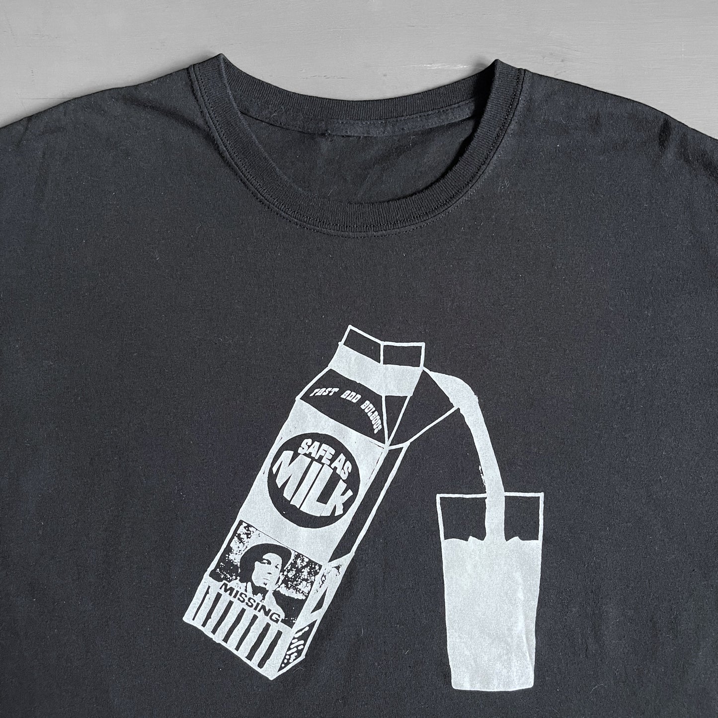 2000s Safe as Milk T-shirt (XL)