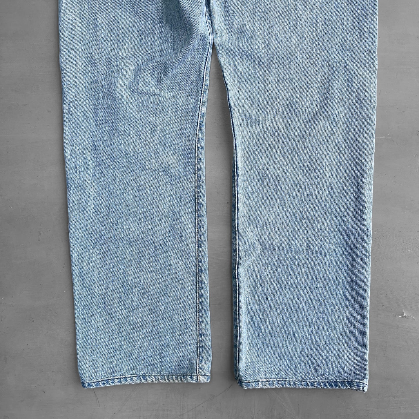 1990s Levi’s 591 relaxed fit (36 waist)