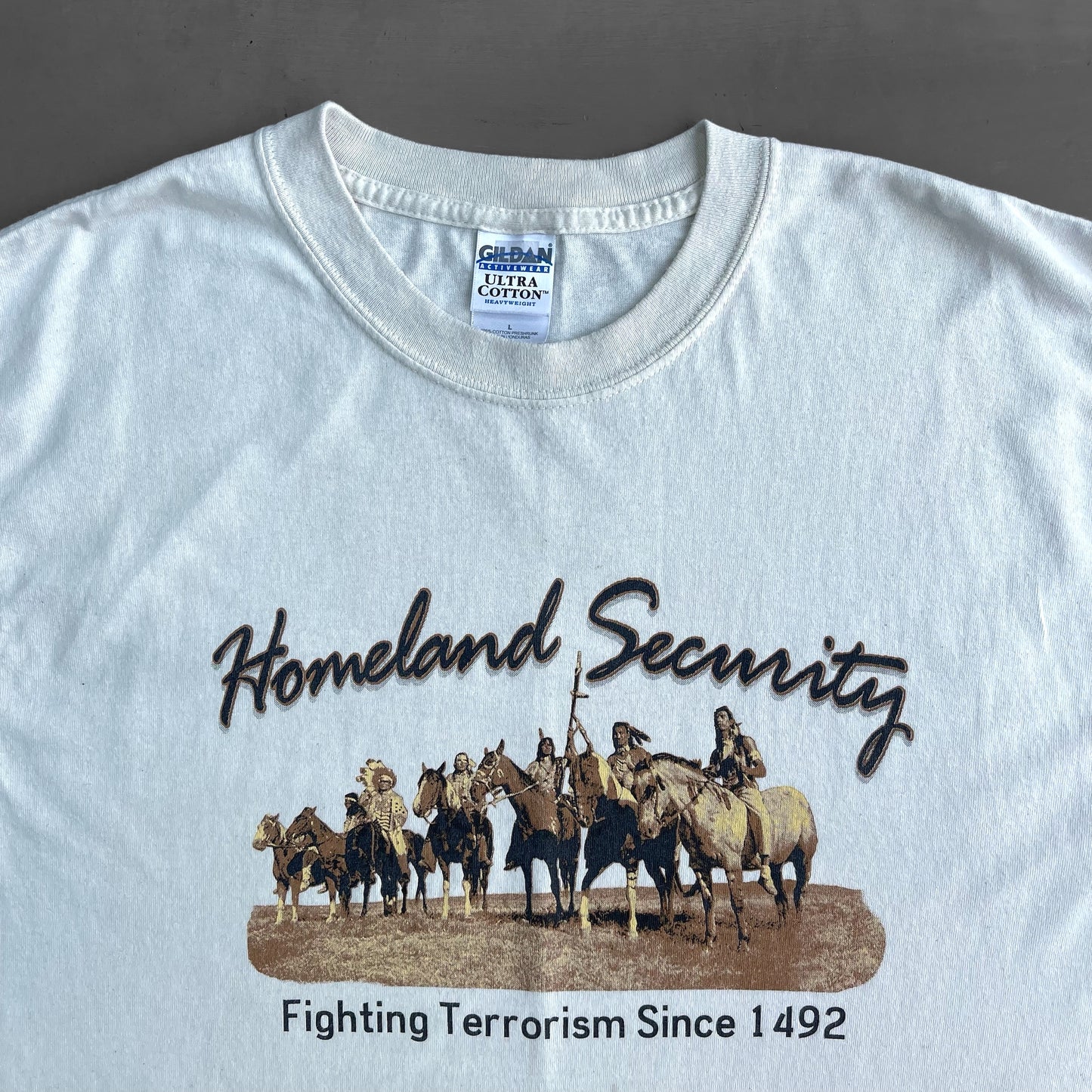 2000s Homeland Security fighting terrorism T-Shirt (L)