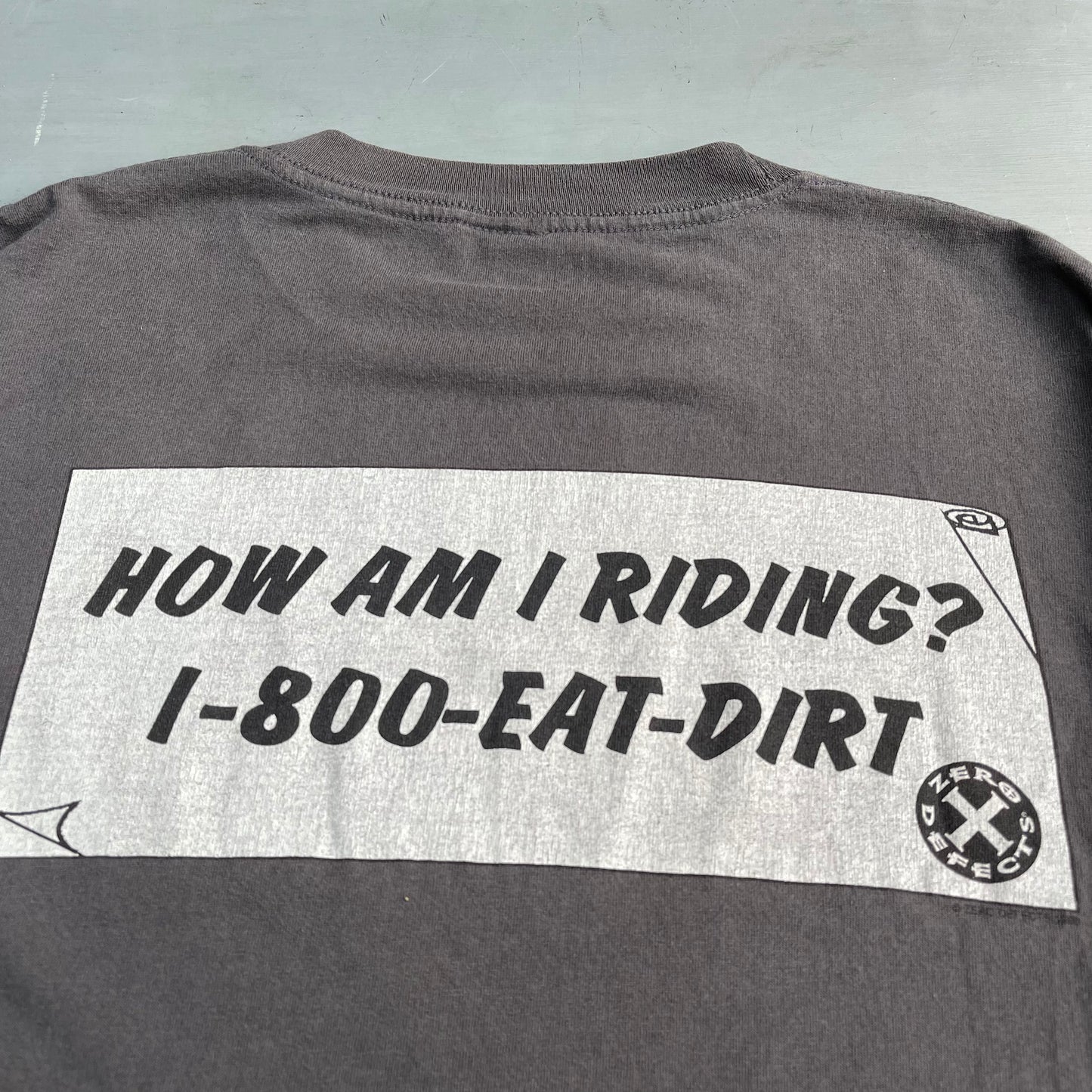 1990s how am I riding ? 1-800 eat dirt skate T-Shirt (XL)