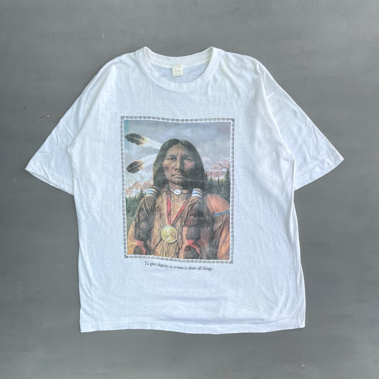 1990s Native American quote graphic T-Shirt (L)