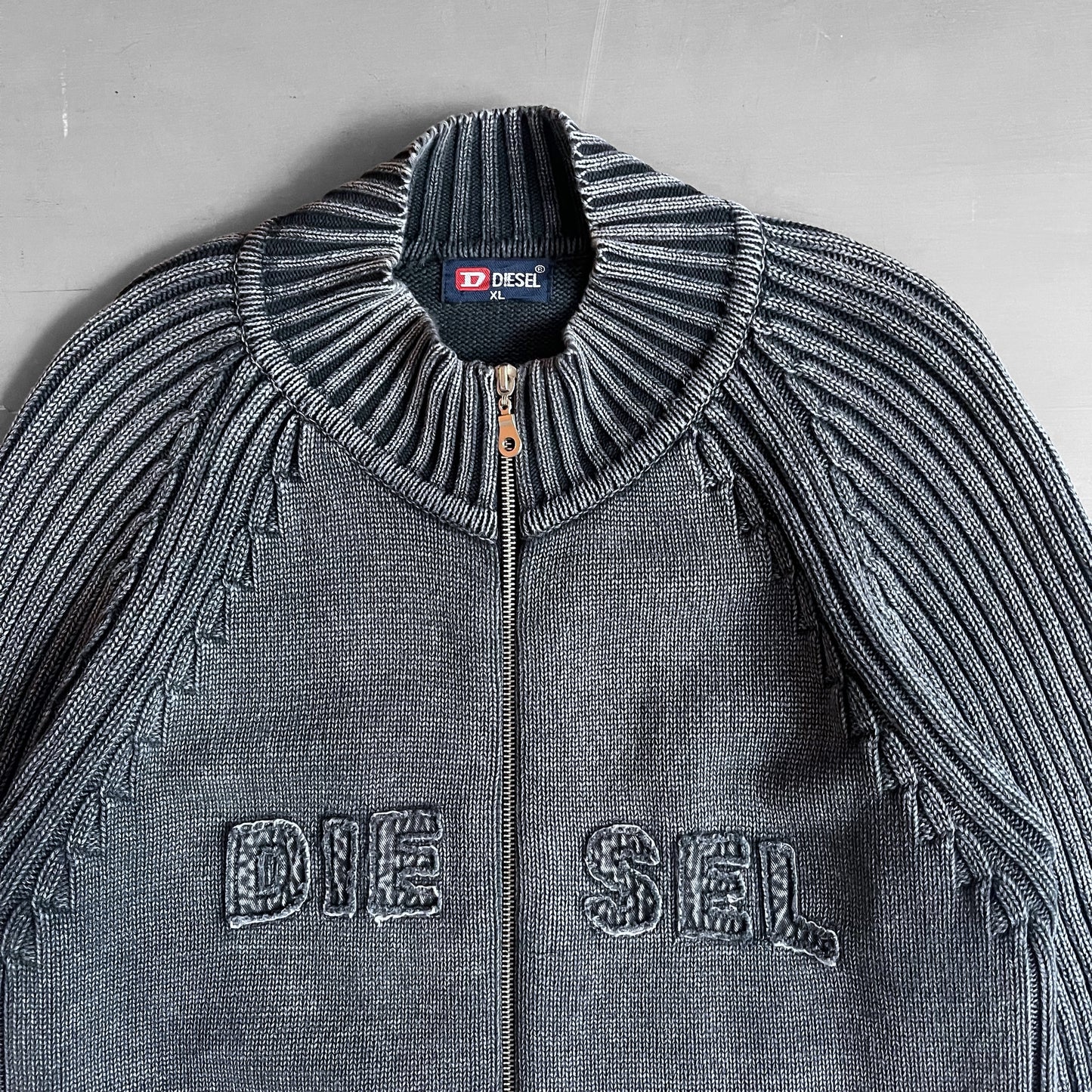 1990s Diesel knitted zip jumper (L/XL)