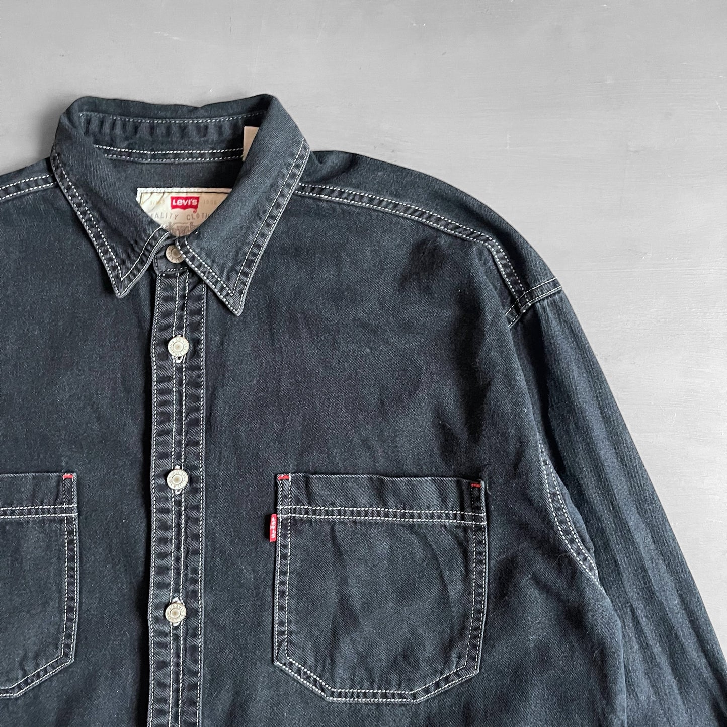 1990s Levi’s red tab denim shirt (XL)