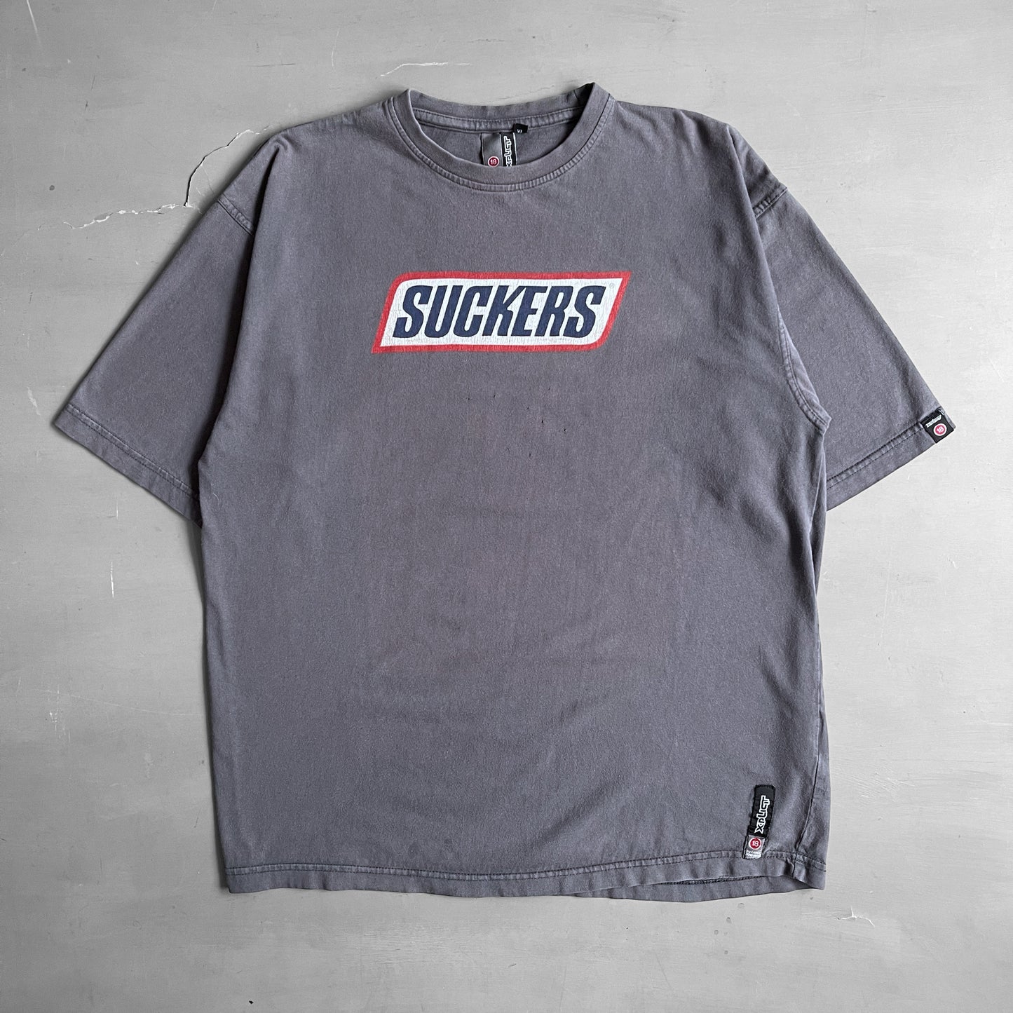 2000s Xplict SUCKERS / snickers T-Shirt (L)