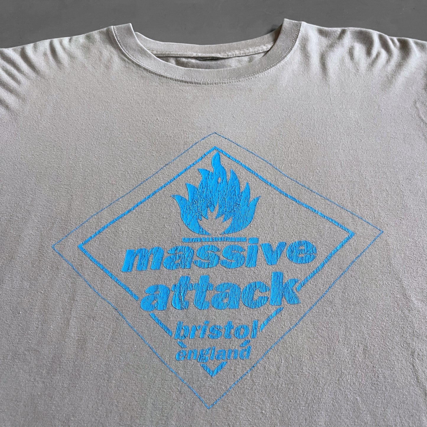 Early 2000s Massive Attack long sleeve T-shirt (L)