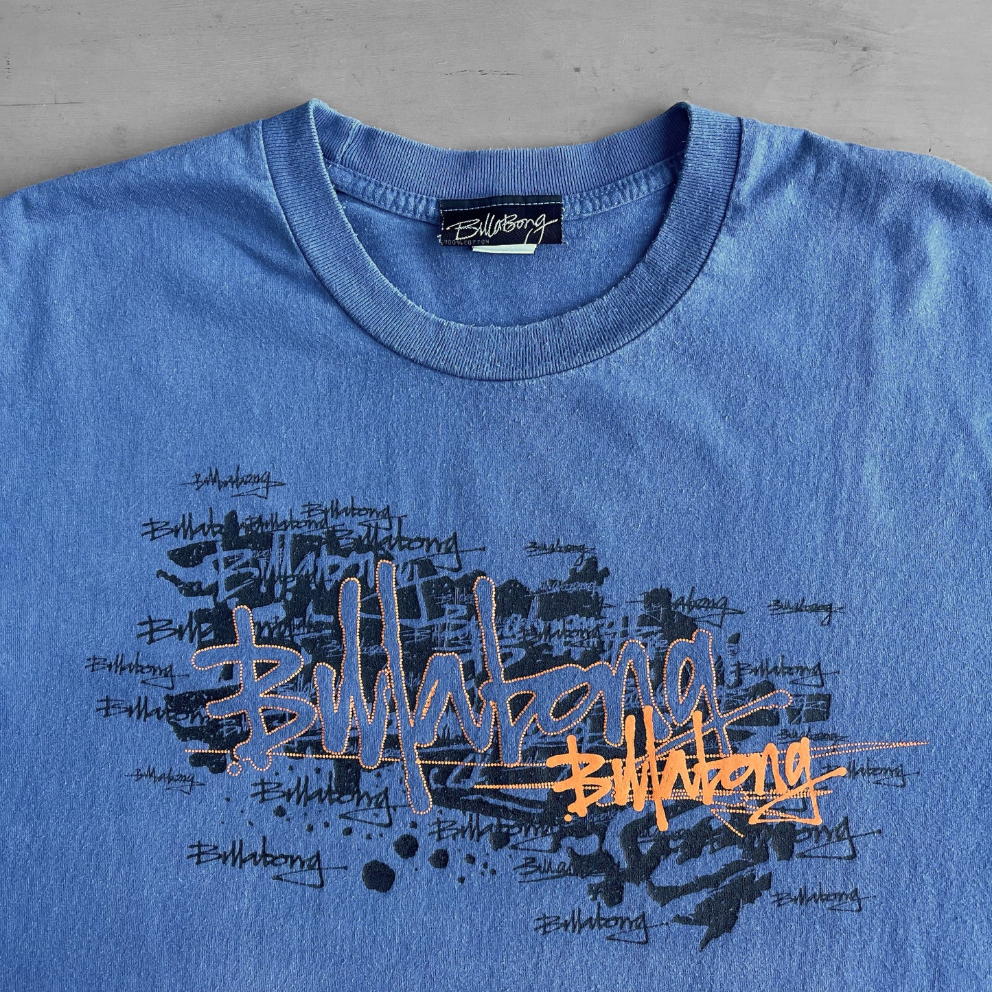 Early 2000 Billabong graffiti T-Shirt (L)