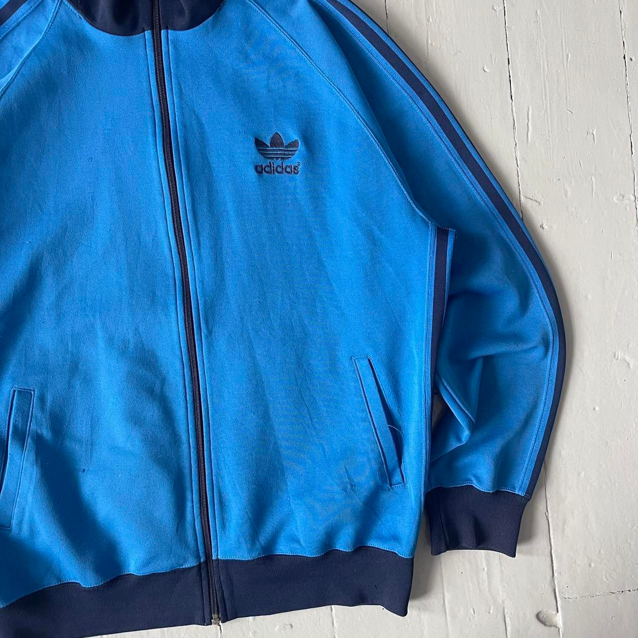 Early 2000s Adidas track jacket (M)