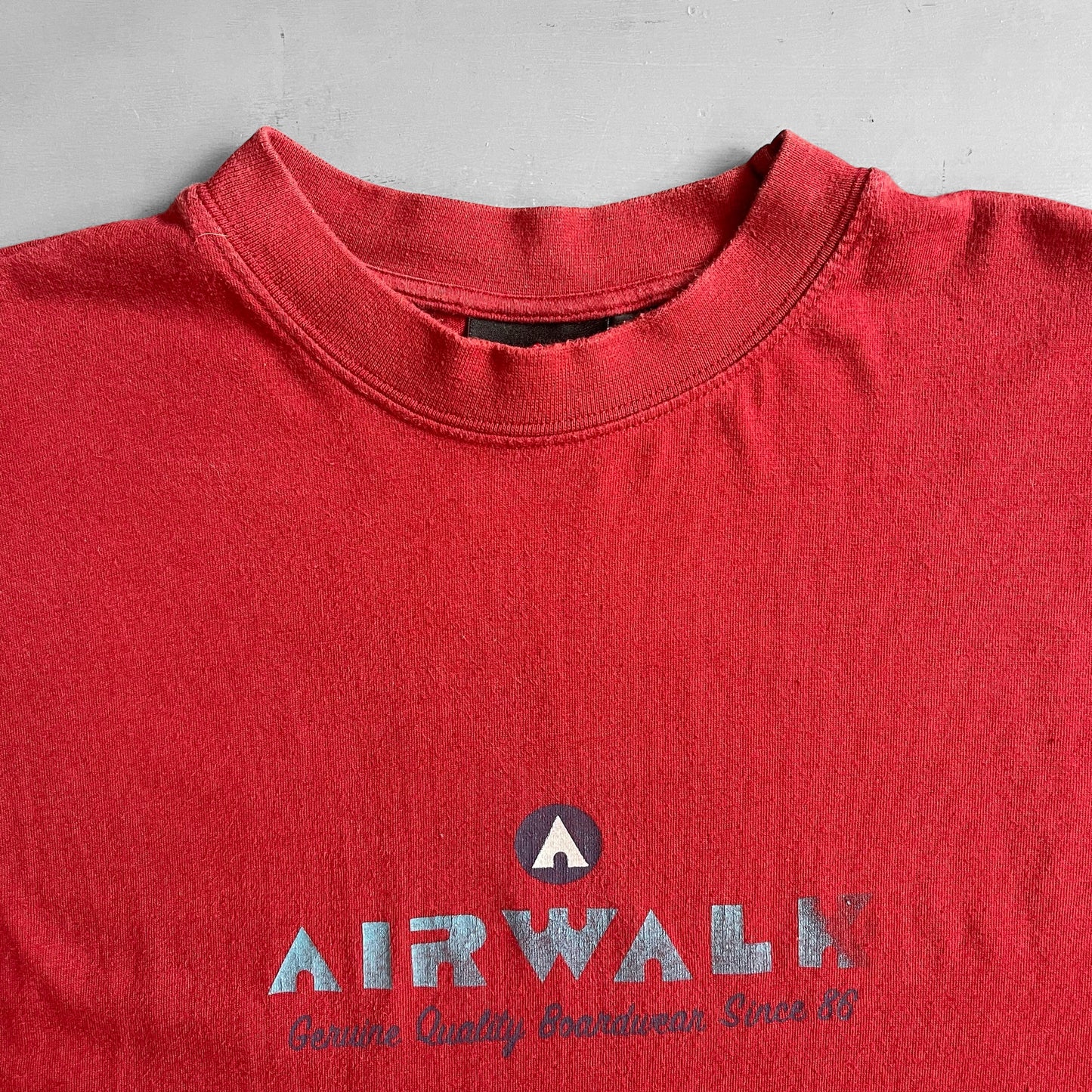 2000s Airwalk T-shirt (L)