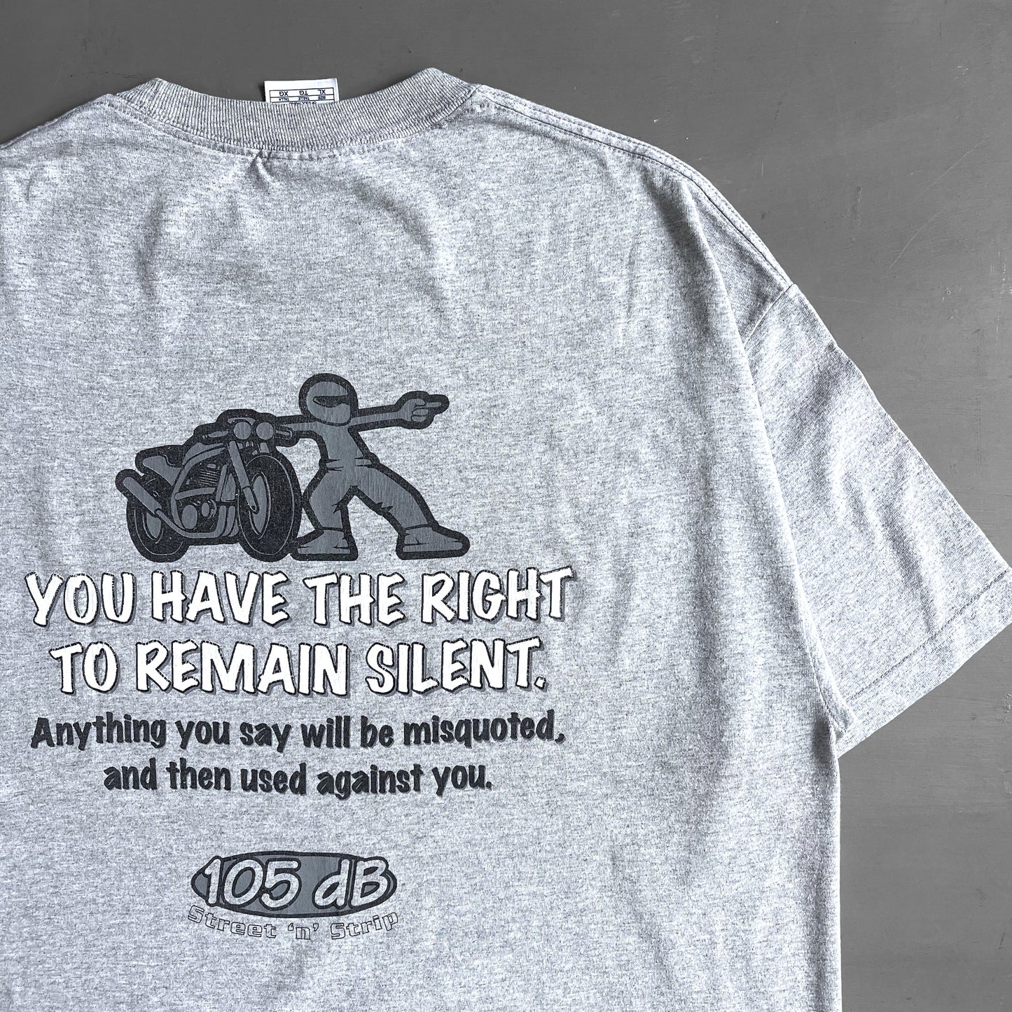 2000s 105 DB you have the right to remain silent T-shirt (XL)