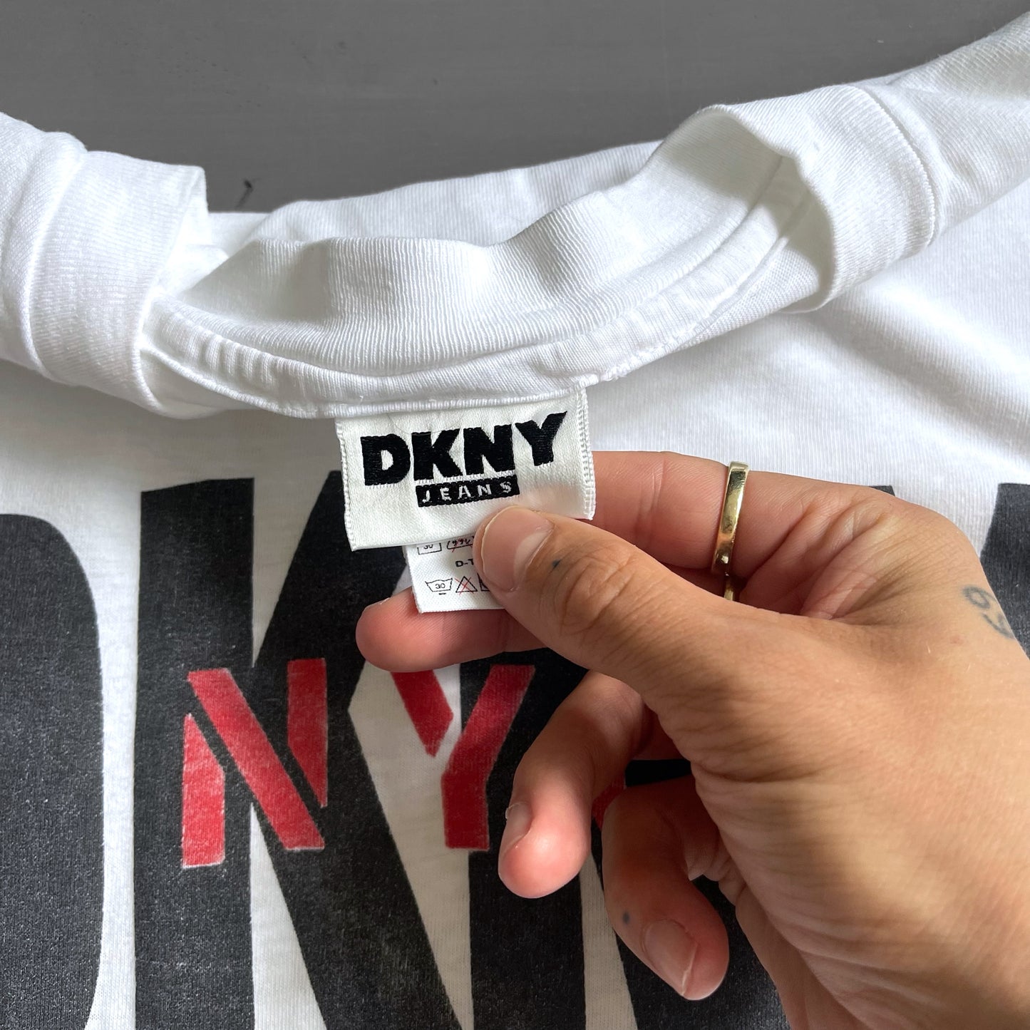 1990s DKNY NYC T-shirt (L/XL)