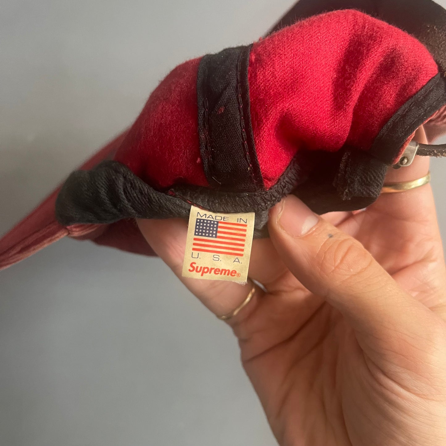 2000s Supreme New York corduroy cap