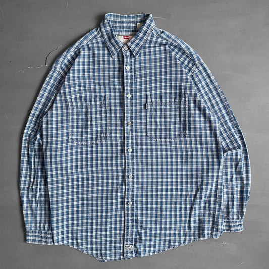 1990s Levi’s flannel shirt (L)