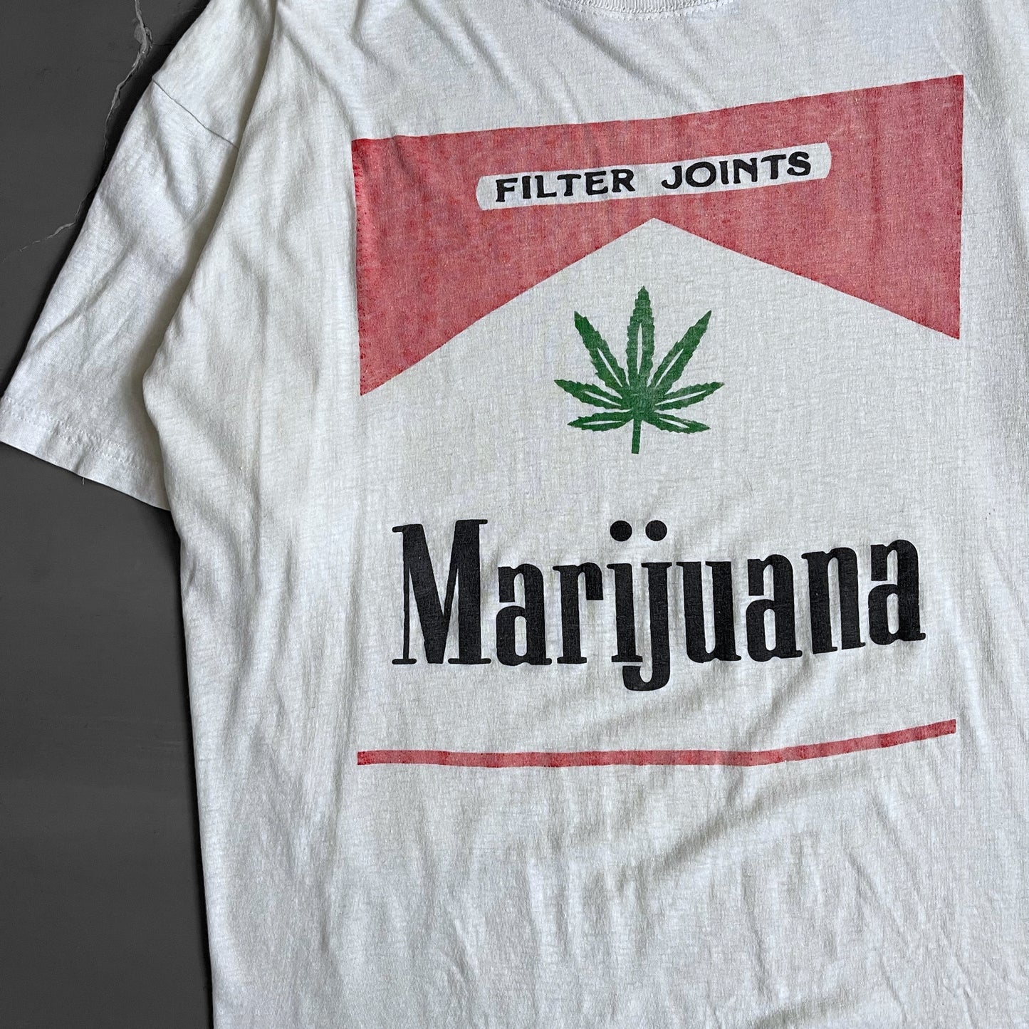 1980s Marijuana filter joints T-shirt (L)