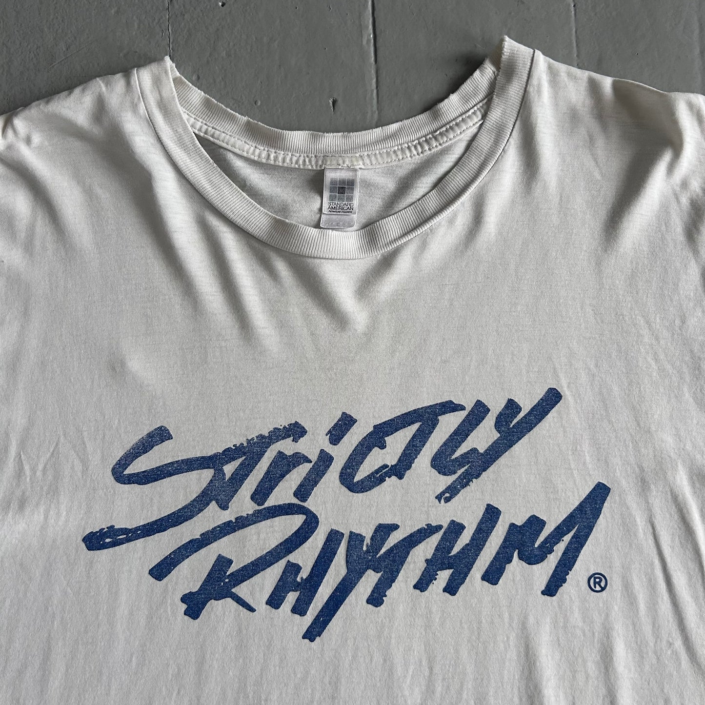 Early 2000s Strictly Rhythm T-shirt (L)
