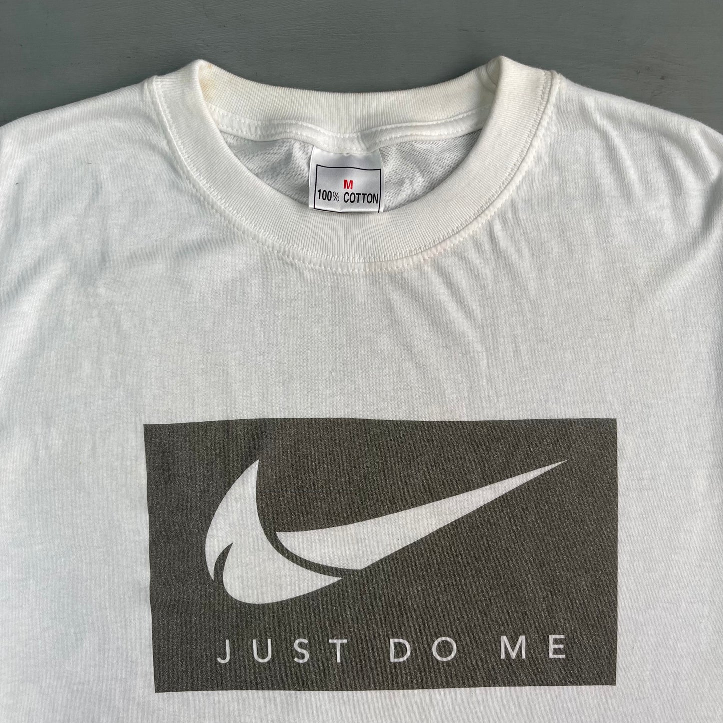 2000s Just do me parody T-shirt (L)