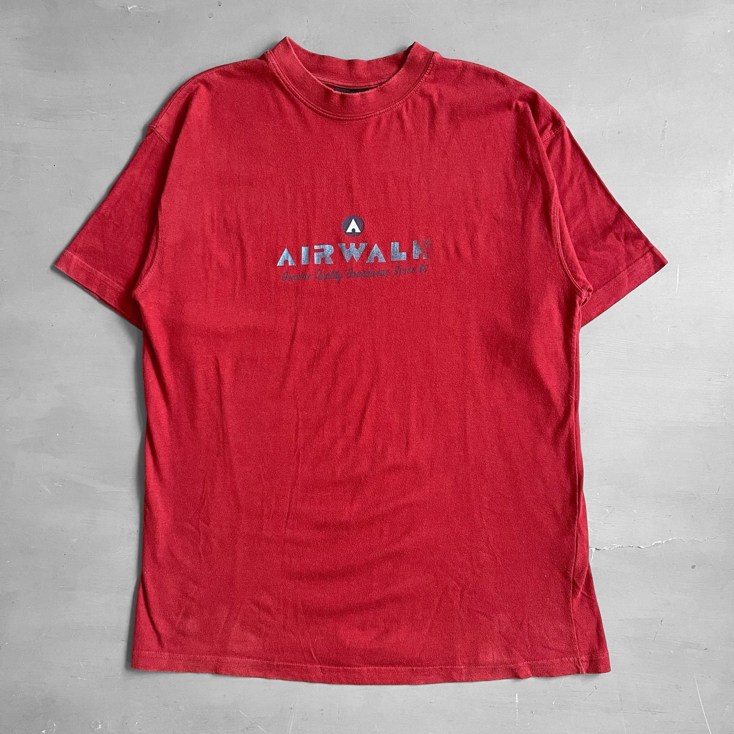 2000s Airwalk T-shirt (L)