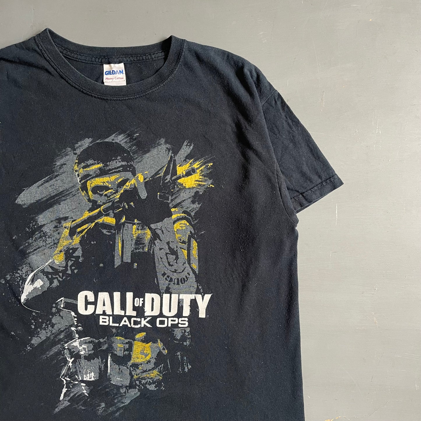 2010 Call of Duty Black Ops T-shirt (M)