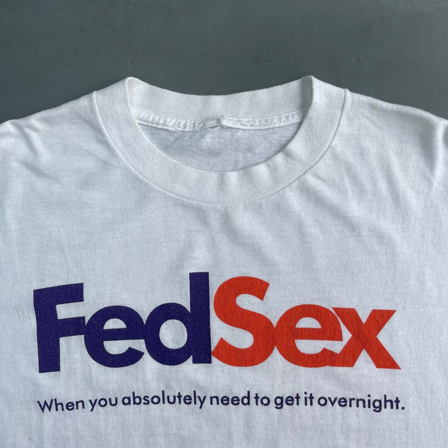 1990s FEDSEX parody T-Shirt (M/L)