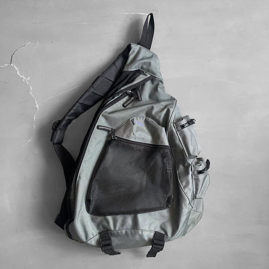 1990s GAP sling bag