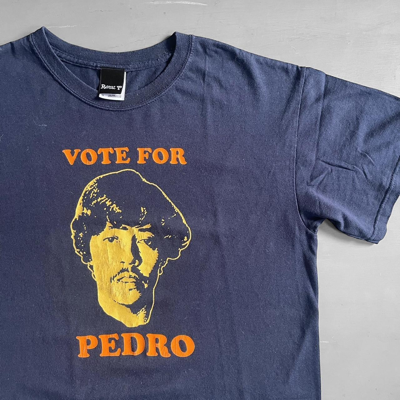 2000s vote for Pedro T-shirt (M)