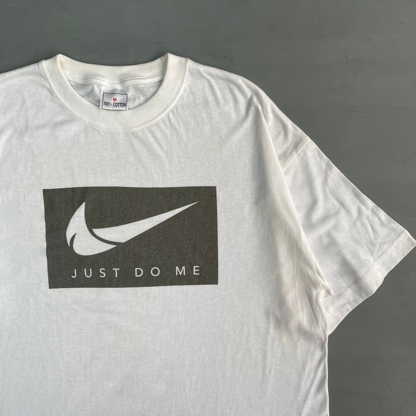 2000s Just do me parody T-shirt (L)