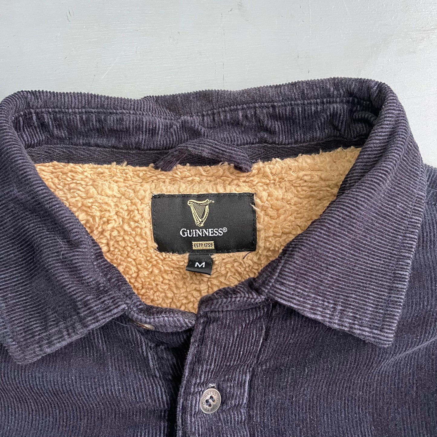 Early 2000 Guinness fleece corduroy over shirt / jacket (L)